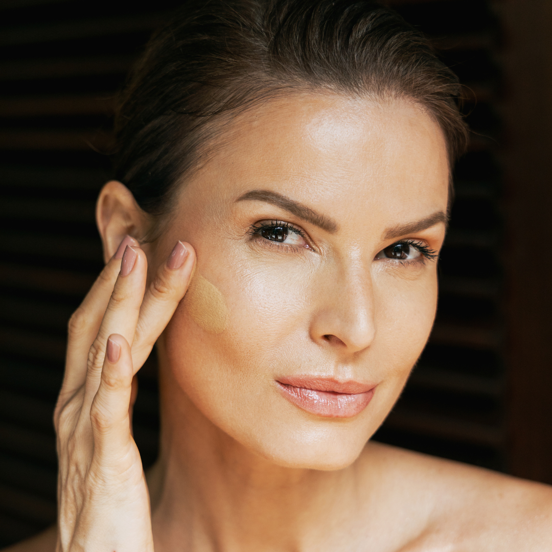 Non-Comedogenic Skincare Makeup: The Top Choice for Mature Skin