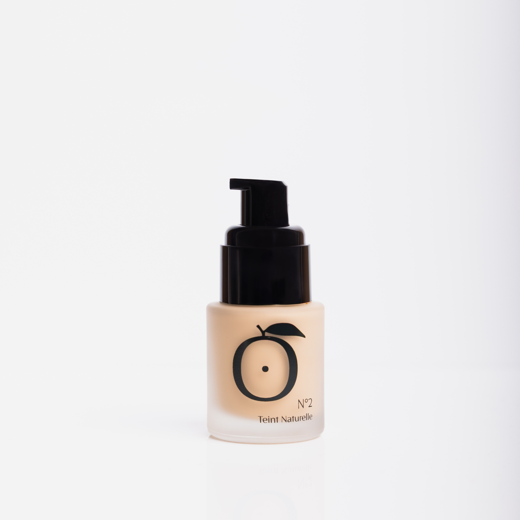 Teint Naturelle satin finish second-skin coverage